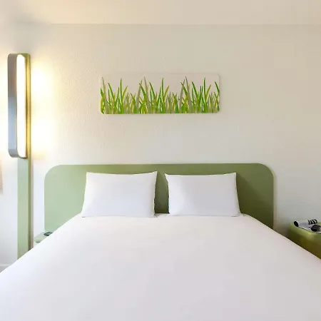 Ibis Budget Pau Est Exterior photo